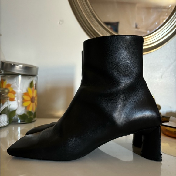 Authentic Balenciaga ankle boots size 6 - Picture 7 of 9